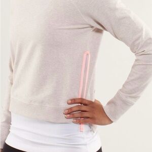 Lululemon Rejuvenate Pullover long sleeve side zip crewneck size 4